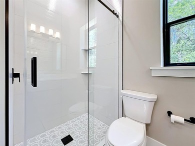 Virtually Staged. Luxury Custom Estate Home in Blue Spring - photo 41