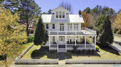 Lake Guntersville Home For Sale in Pisgah Alabama