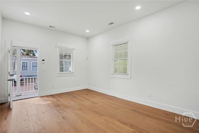 Located on a quiet cobblestone street just minutes from Starland - photo 7