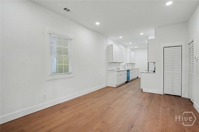 Located on a quiet cobblestone street just minutes from Starland - photo 8