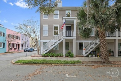 Idyllic Crawford Square frontage, an End-Unit location, modern - photo 6