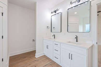 Welcome home to this beautiful new construction 4-bedroom - photo 24