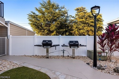 Welcome to this extremely well maintained, waterfront community - photo 31