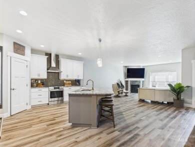 Charming 3-Bedroom Handicap-Accessible Townhouse, built in 2024