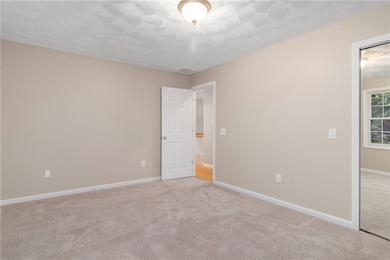 ***OPEN HOUSE CANCELLED*** OFFER ACCEPTED*** Nestled on a quiet - photo 15