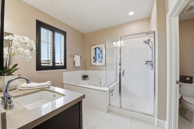 Contemporary Townhome Style Condo in highly sought-after - photo 26
