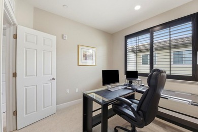 Contemporary Townhome Style Condo in highly sought-after - photo 31