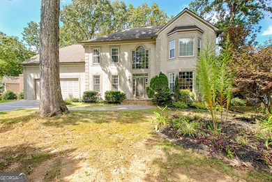 Lake Home For Sale in Peachtree City, Georgia