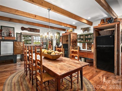 Welcome to this highly acclaimed, custom log home nestled on 13 - photo 7