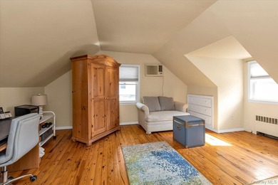Welcome to 15 Purdue Road in Glen Cove. This charming Cape - photo 14