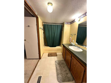 Perfect location for your new residence or rental property! This - photo 17
