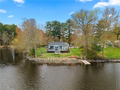 Lake Tiogue Home For Sale in Coventry Rhode Island