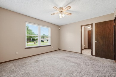 NEW ROOF PRIOR TO CLOSING! Offering 1,896 square feet, two - photo 18