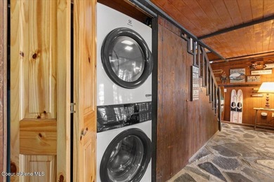 With 90 feet of private lake frontage and your own private dock - photo 39