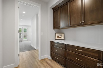 Rebuilt from the ground up in 2020, this Olde Stockdale gem - photo 50