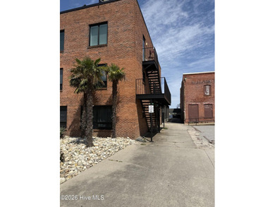 Impeccably maintained 3BR/2BA third-floor waterfront condo in