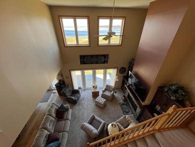 Beautifully updated home in Izatys Resort, perfectly situated on - photo 12