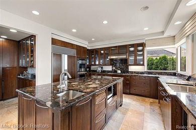 Experience breathtaking panoramic views of Pine Lake and - photo 9