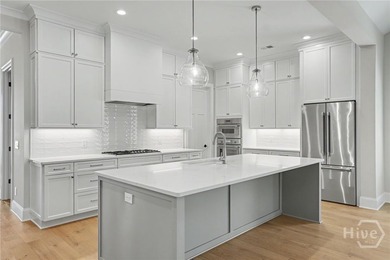 A perfect blend of elegance and simplicity, this thoughtfully - photo 4