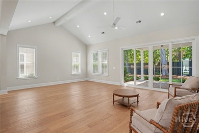 A perfect blend of elegance and simplicity, this thoughtfully - photo 9