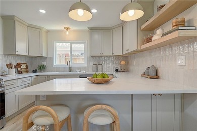 Nestled in the heart of the highly sought-after Laurelhurst - photo 22