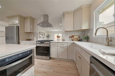 Nestled in the heart of the highly sought-after Laurelhurst - photo 23
