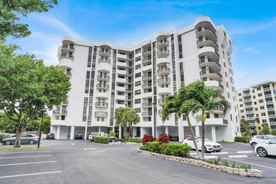 Lake Lettuce Condo For Sale in Pompano Beach Florida