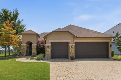 Welcome to this stunning Navarro model ideally situated on Hole - photo 3