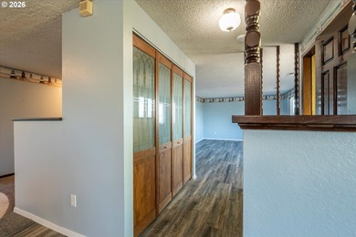 Views! Views! Views! This lovely home is situated on a corner - photo 4