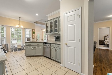 Experience luxury and comfort in this stunning waterfront home - photo 11