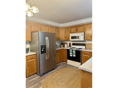 Looking for a lake getaway? This charming 3-bedroom, 1.5-bath - photo 12