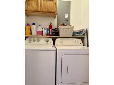 Looking for a lake getaway? This charming 3-bedroom, 1.5-bath - photo 18