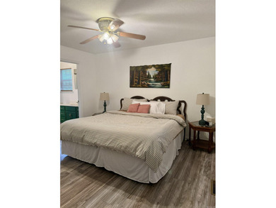 Looking for a lake getaway? This charming 3-bedroom, 1.5-bath - photo 19