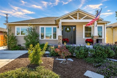 Beautifully updated single-story home offering three bedrooms - photo 1