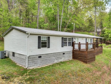Charming 3BR Home with Seasonal Views Near Norris Lake - Lake Home For Sale in New Tazewell, Tennessee
