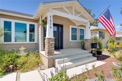 Beautifully updated single-story home offering three bedrooms - photo 3