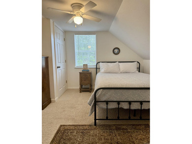 Looking for a lake getaway? This charming 3-bedroom, 1.5-bath - photo 27