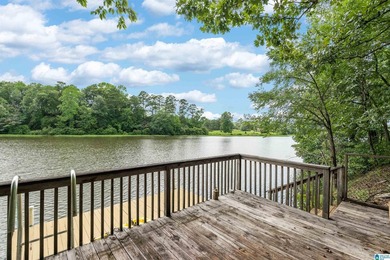 Experience luxury and comfort in this stunning waterfront home - photo 34
