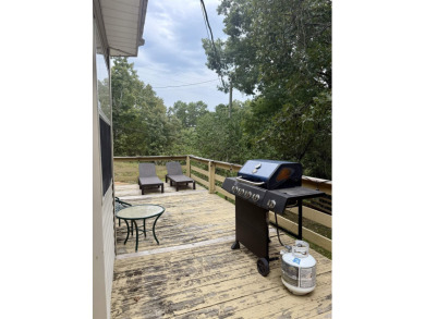Looking for a lake getaway? This charming 3-bedroom, 1.5-bath - photo 37