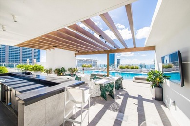 pectacular upgraded unit at the iconic 1010 Brickell Condo. Unit
