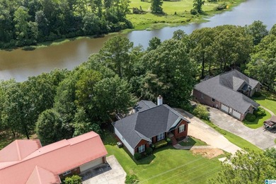 Experience luxury and comfort in this stunning waterfront home - photo 42