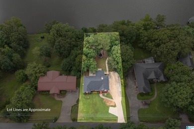 Experience luxury and comfort in this stunning waterfront home - photo 45