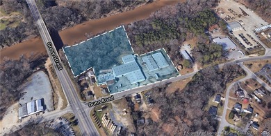 Over 70k sq feet Warehouse/Storage Space conveniently located to - photo 3