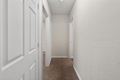 PLANTATION POINT IN BLUFFTON! Located in a sought-after - photo 12