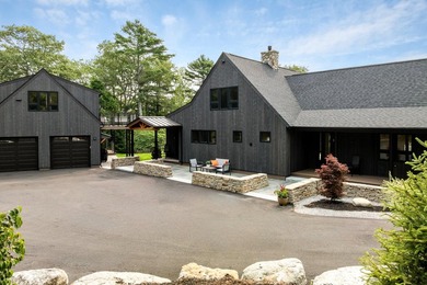 Situated on 7 private acres, 18 High Head blends expansive - photo 8