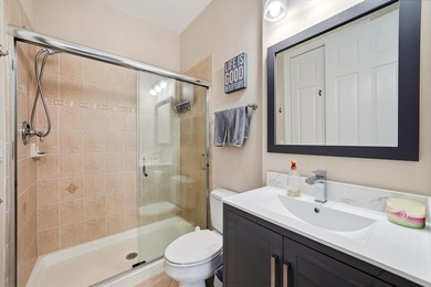 Rare 4-bedroom, 4-bath tri-level townhome in Belle Isle, one of - photo 20