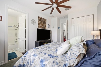 Rare 4-bedroom, 4-bath tri-level townhome in Belle Isle, one of - photo 30