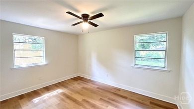 Looking for your first home? This beautifully updated solid - photo 8