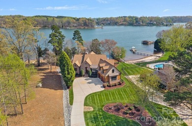 Waterfront living at its BEST! Panoramic water views from most - photo 4