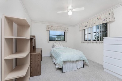 Beautifully maintained 1,732 sq ft, 3-bedroom, 2-bath pool home - photo 22